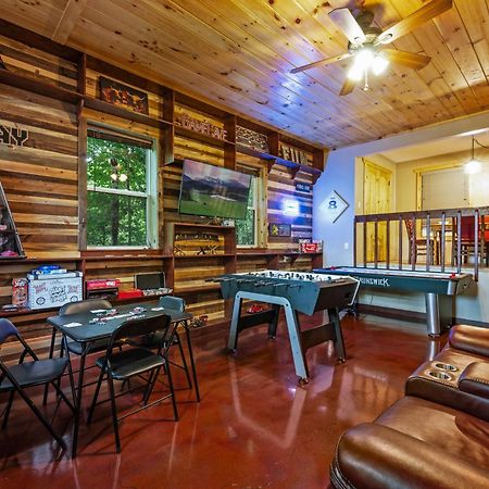 Beautiful Chalet With Fireplace And Large Game Room Gatlinburg Exterior foto