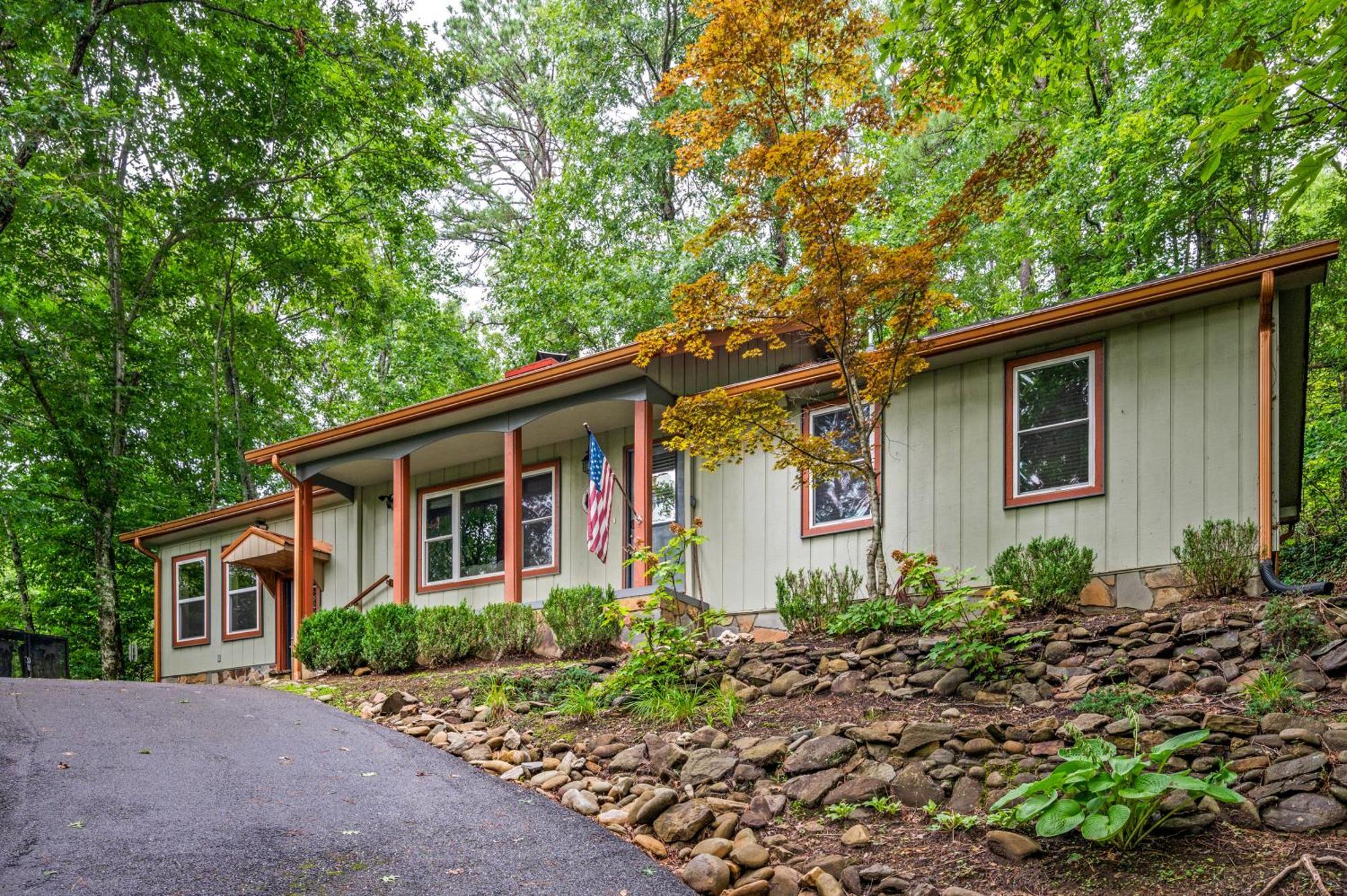 Beautiful Chalet With Fireplace And Large Game Room Gatlinburg Exterior foto