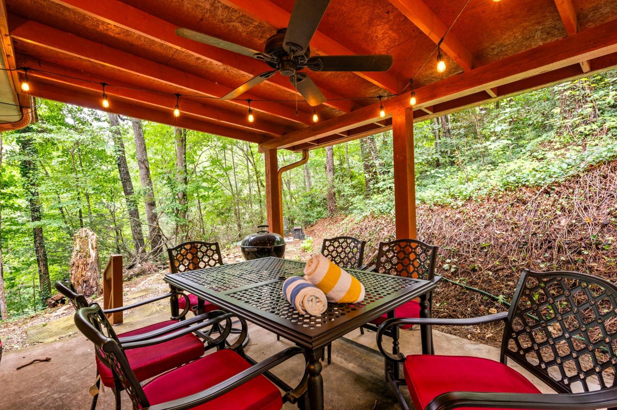 Beautiful Chalet With Fireplace And Large Game Room Gatlinburg Exterior foto