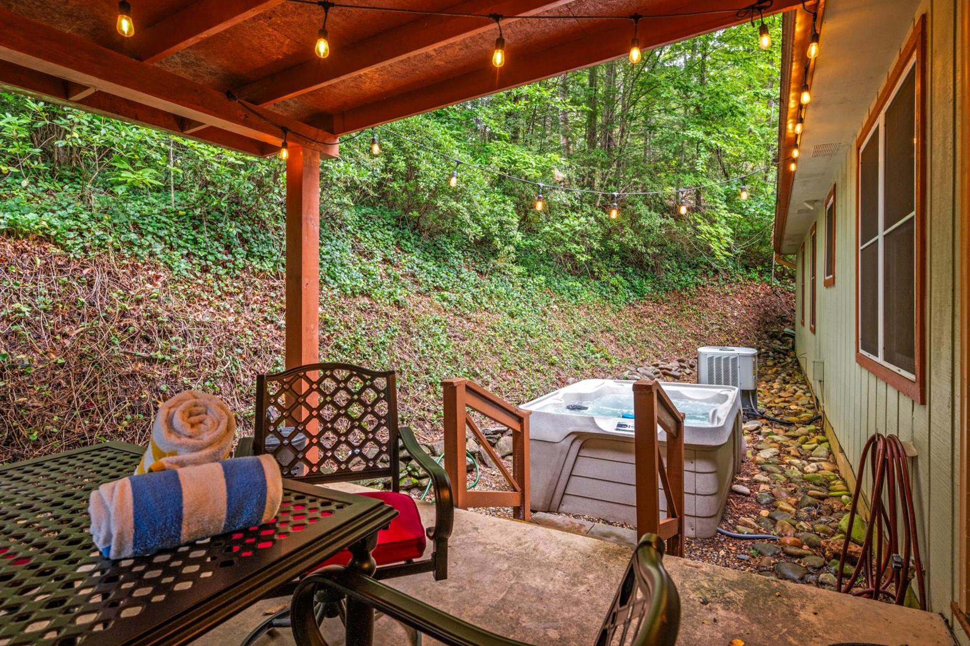 Beautiful Chalet With Fireplace And Large Game Room Gatlinburg Exterior foto